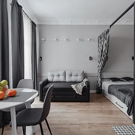 Apartment Centre Silver
